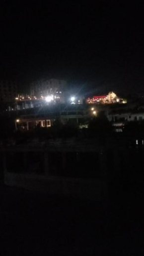 Plaza number 193